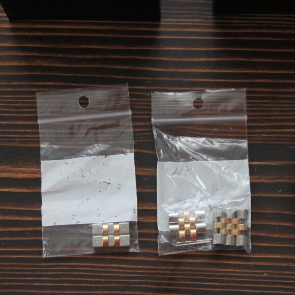 Michael Kors Watch with Black and Crystal Dial in Original Box - Picture 8 of 12